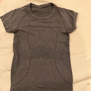 Size 4 swiftly tech tee